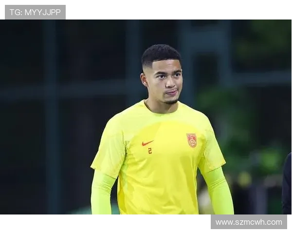 卷发足球明星的魅力与风采探秘他们如何在绿茵场上闪耀光芒